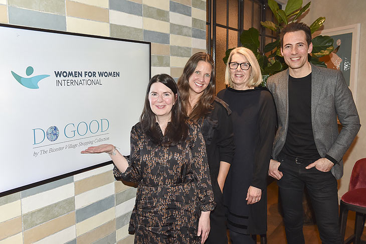 Caroline Kent (Managing Director Women for Women International), Dana Schweiger, Iris Kiefer (Ingolstadt Village), Alexander Mazza Women for Women Charity Event, Ingolstadt Village am 7.03.2022 Foto:  BrauerPhotos / G.Nitschke